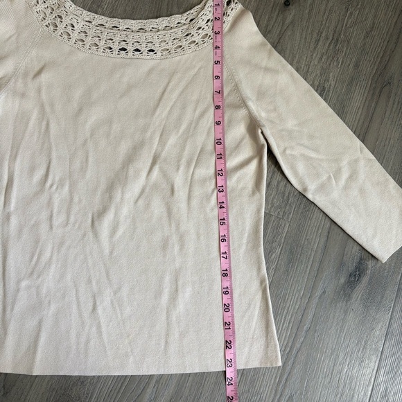 Vtg Linda Matthew’s Boho Ivory Crochet Embroidered Top Sz M Lace Cottage Core - Picture 5 of 8